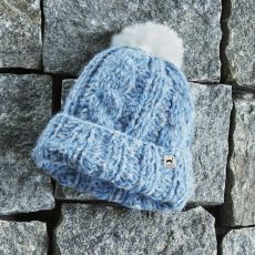 Woolen beanie with white pom-pom